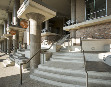 900 N Kingsbury Street - Photo Thumbnail 31