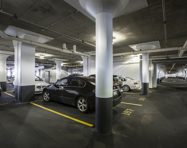 900 N Kingsbury Street - Photo Thumbnail 21