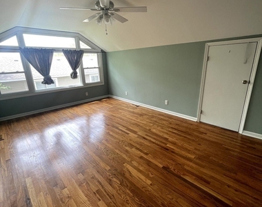 2s525 Lloyd Avenue - Photo Thumbnail 23