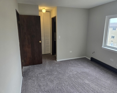 8655 1/2 W Foster Avenue - Photo Thumbnail 9