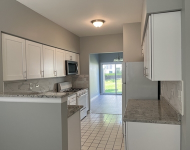 2826 Powell Court - Photo Thumbnail 2