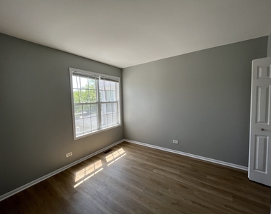 2826 Powell Court - Photo Thumbnail 7