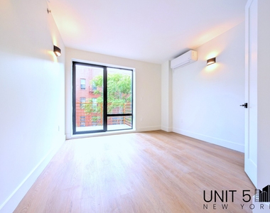 1312 Lincoln Place - Photo Thumbnail 5