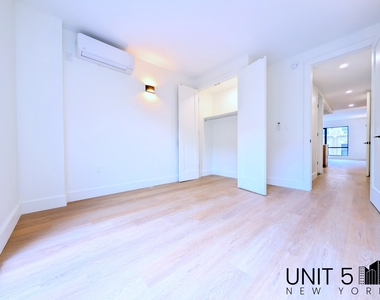 1312 Lincoln Place - Photo Thumbnail 6