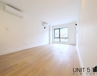 1312 Lincoln Place - Photo Thumbnail 3