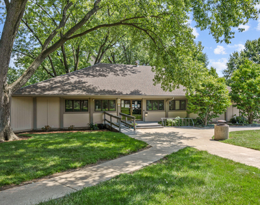 713 Acadia Court - Photo Thumbnail 27