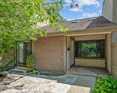 713 Acadia Court - Photo Thumbnail 2