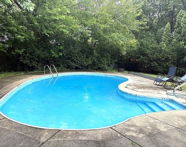 146 Millbrook Lane - Photo Thumbnail 16