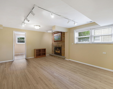146 Millbrook Lane - Photo Thumbnail 12