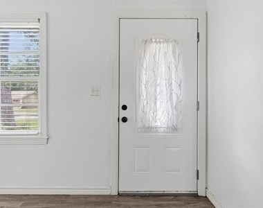 5990 Sallie Street - Photo Thumbnail 4
