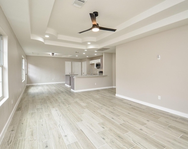 18910 Reynolds Park Drive - Photo Thumbnail 6