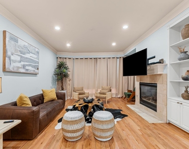 2201 Crocker Street - Photo Thumbnail 4