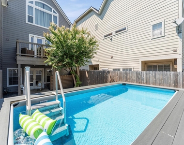 2201 Crocker Street - Photo Thumbnail 35