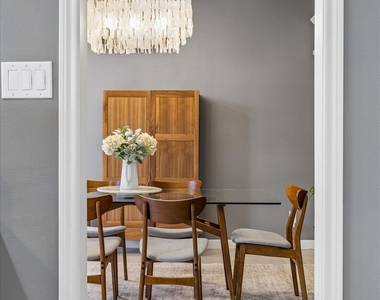 11646 Manor Park Drive - Photo Thumbnail 7