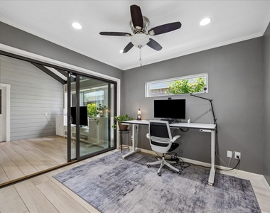 11646 Manor Park Drive - Photo Thumbnail 13