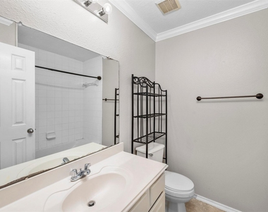 8014 Blackcherry Lane - Photo Thumbnail 10