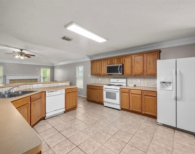 8014 Blackcherry Lane - Photo Thumbnail 6