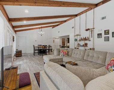 11830 Cranberry Lane - Photo Thumbnail 5