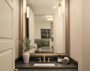 1717 Bissonnet Street - Photo Thumbnail 9