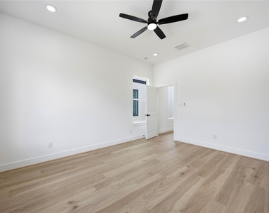 9106 Coffee Street - Photo Thumbnail 21