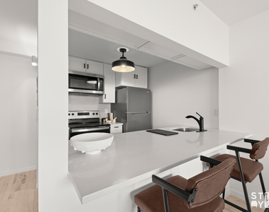 358 Grove Street - Photo Thumbnail 3