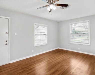 6421 Teluco Street - Photo Thumbnail 13