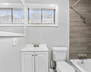 6421 Teluco Street - Photo Thumbnail 14