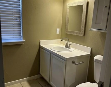 17438 Ivy Stream Drive - Photo Thumbnail 7