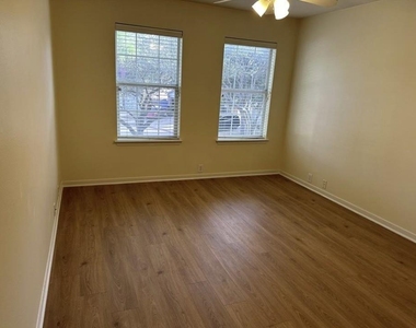 17438 Ivy Stream Drive - Photo Thumbnail 8