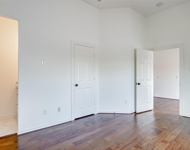 3218 Rosemary Park Lane - Photo Thumbnail 25