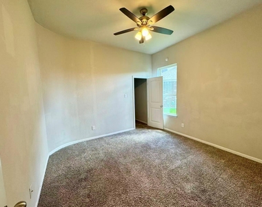 28943 Grand Teton Court - Photo Thumbnail 9