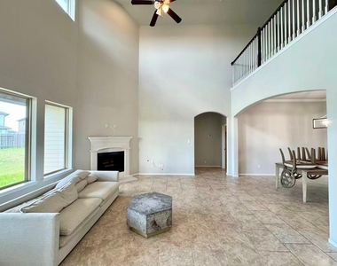28943 Grand Teton Court - Photo Thumbnail 13