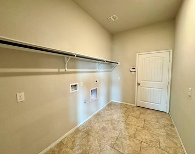 28943 Grand Teton Court - Photo Thumbnail 18