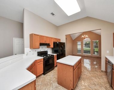 3003 Silver Spur Drive - Photo Thumbnail 16