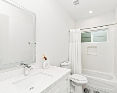 835 Dorchester Street - Photo Thumbnail 7