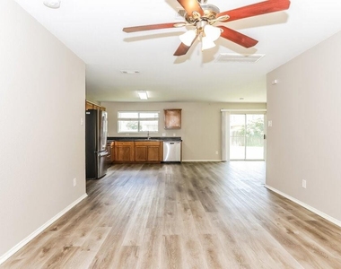 16770 N Thrasher Drive - Photo Thumbnail 1