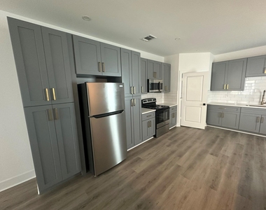 3251 Sauce Pan Way - Photo Thumbnail 2
