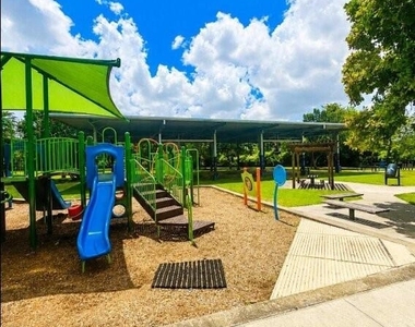 6018 Collingsworth Street - Photo Thumbnail 17