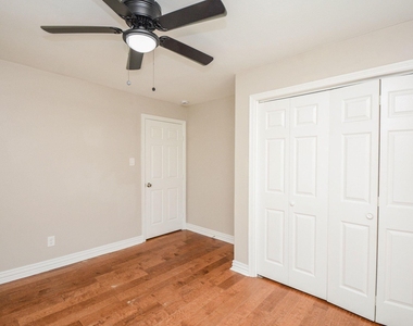 6018 Collingsworth Street - Photo Thumbnail 10