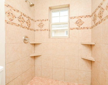 6018 Collingsworth Street - Photo Thumbnail 12