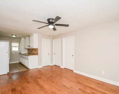 6018 Collingsworth Street - Photo Thumbnail 2