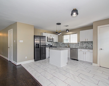 19407 Wann Park Drive - Photo Thumbnail 25
