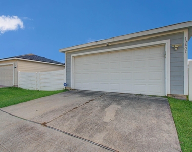 19407 Wann Park Drive - Photo Thumbnail 12