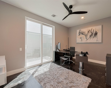 5919 E Post Oak Lane - Photo Thumbnail 7