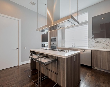 5919 E Post Oak Lane - Photo Thumbnail 13