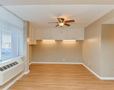 7520 Hornwood Drive - Photo Thumbnail 15