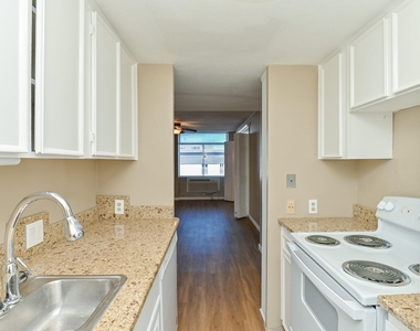 7520 Hornwood Drive - Photo Thumbnail 5