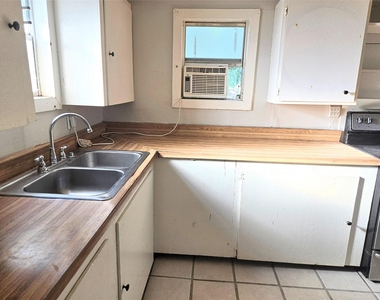 702 Saint Lawrence River Road - Photo Thumbnail 6