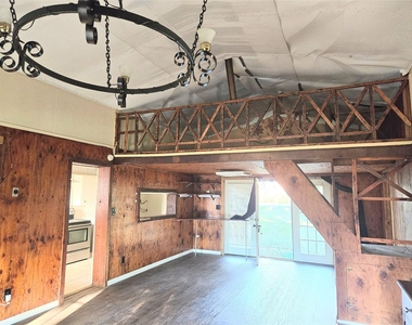 702 Saint Lawrence River Road - Photo Thumbnail 4