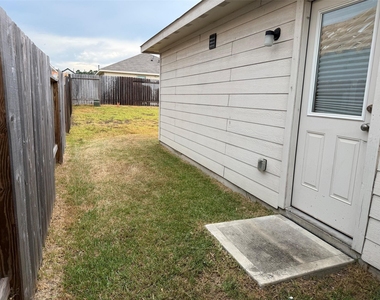 531 Flower Reed Court - Photo Thumbnail 15